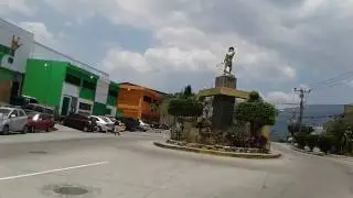 Recorriendo las calles de antiguo cuzcatlan EL SALVADOR.