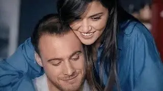 Ханде Эрчел ,не смотри по сторнам