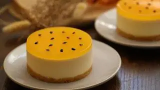 Bánh mousse chanh dây sữa chua không dùng lò nướng | Passion fruit yogurt mousse cake (no-bake)