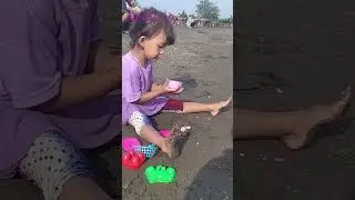 Main Air Di Pantai Tirang Nyari Kepiting 🦀 Dan Bintang Laut 🌟 Sampai Dapat