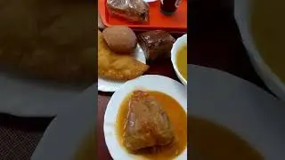Монастырская столовая в Оптиной Пустыни.
