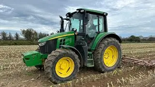 Cover crops, sheeting the maize, JCB loading road planings, New Holland digger at the farm.