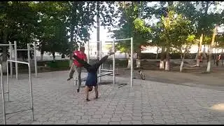 САЛЬТО ЧЕРЕЗ СТОЙКУ