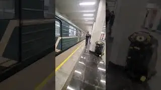 ОБКАТКА УНИКАЛЬНОГО ВАГОНА 81-717.5 0170 1988 ГОДА С ЗЕЛЕНЫМ ПОЛОМ НА СТАНЦИИ 