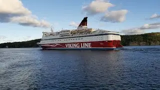 A balcony suite cruise with M/S Gabriella during stormy winds