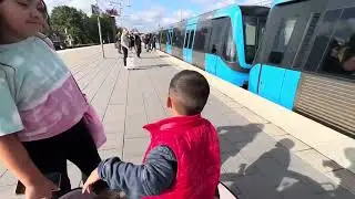 Det är så roligt att åka Tunnelbana