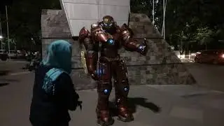 Joget bareng robot di pantai losari kota makassar