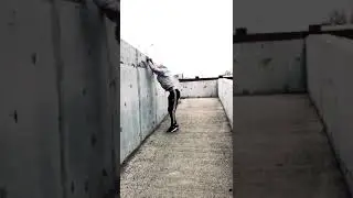 КУМЫСЫЧ ДЕЛАЕТ ПАРКУР 