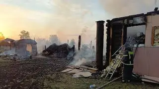 Дедушка с внучками сгорели вместе с домом