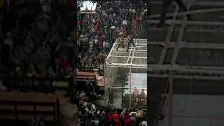 Undertaker chokeslams Rikishi from the top of the cell 🔴 #wwe #undertaker #onthisday
