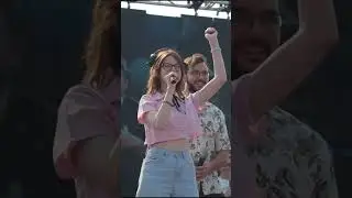 Шиканоко на большой сцене