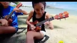 2 wanita cantik pro Gitar