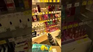 Пошла за пинцетом☝️ зажала деньги 🫰