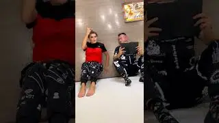 Как она это сделала? - #shorts от Дениса Бубнова