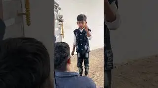 🤣🤣lalli dada ke ghar me roj Daru pike sotA tha