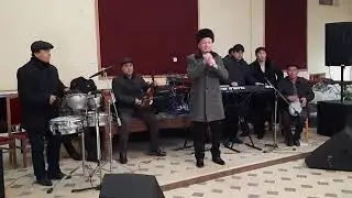 Valijon Qodirov yangalar qo'shiqni joni ijroda |Валижон Кодиров яангалар кушик жонли ижрода