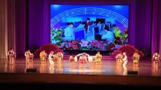 Drum performance in Pyongyang youth school