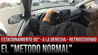 Estacionamiento a 90 grados, de reversa, a la derecha: el “método normal
