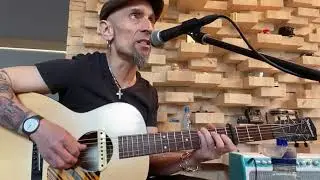 Fito & Fitipaldis - Vivimos bajo un cielo hermético (Acústico)