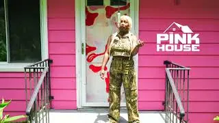 Simone Kelly - "Allie LaForce" | The Pink House [Live Performance]