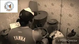 Hello kitty Drumming