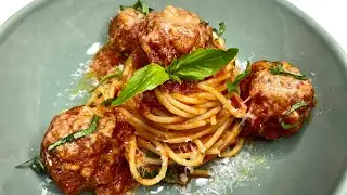 How To Make The Perfect Spaghetti and Meatballs