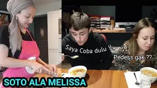 Istri BULE Masak Makanan Indonesia (Soto) untuk Keluarga// Makan Besar