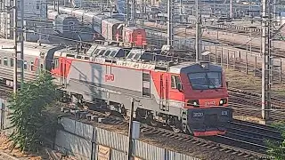 ЭП20-031 с поездом №92 Москва — Севастополь