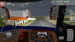GILA !!! Sopir bus ugal-ugalan