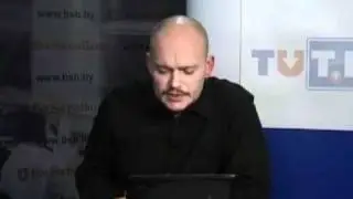 Кандидаты в президенты вскарабкались на памятник