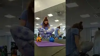 Challenge 40 seconds hold lotus pose on kettlebells unedited video #lotuspose #yoga #challenge #gym