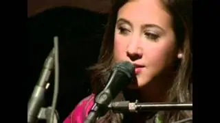 Vanessa Carlton   A Thousand Miles Acoustic - White Houses -  @ VH1 - YouTube