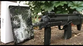 iPad MIni против H&K MP7