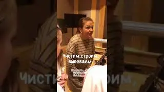 Марина Девятова.