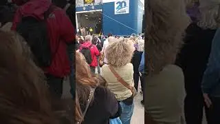αποχαιρετισμος μικη θεωδωρακη