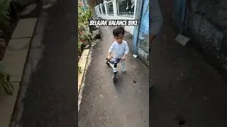 Belajar balance bike