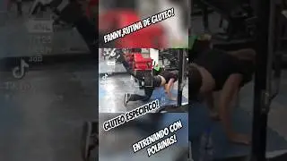 Glúteo,rutina en corto! Diferentes patadas con polainas de 8kg#fitgirl #noexcuses #glutes #abductor