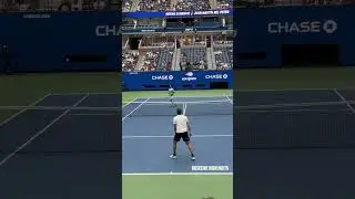 Novak and Delpo messing around in practice 😅
