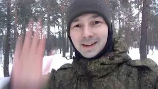 Зимний лагерь в снегах. Полевая кухня как греют палатку в мороз.