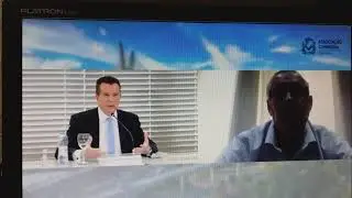 Fernando Velucci questiona candidato Celso Russomano durante Ciclo de palestras