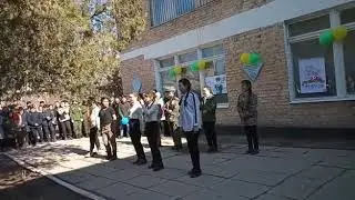 Кадамжай Райондук Мектеп-Лицейи 11-класстын кыздары✌