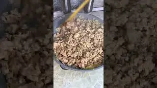 Fried flatbreads with minced meat