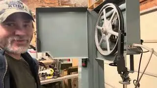 New extremely clean shop machine! The Delta 20” bandsaw