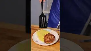 Котлетки с пюрешкой! Подписывайтесь 🥔🥩