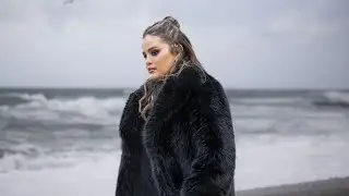 Selena Gomez - Through My Mind