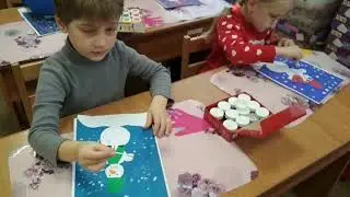 Шли в поход снеговики