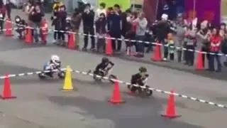 Bike race of Japanese children Funny