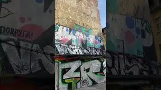 Кто моет форточки в Питере? 