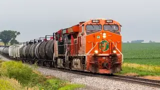 Canadian National's Elgin, Joliet, & Eastern Heritage Unit leads M338 [4K]