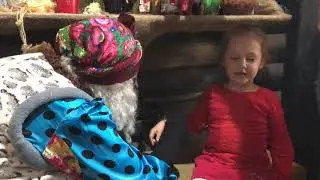 Принцесса и Баба Яга в олимпийском парке